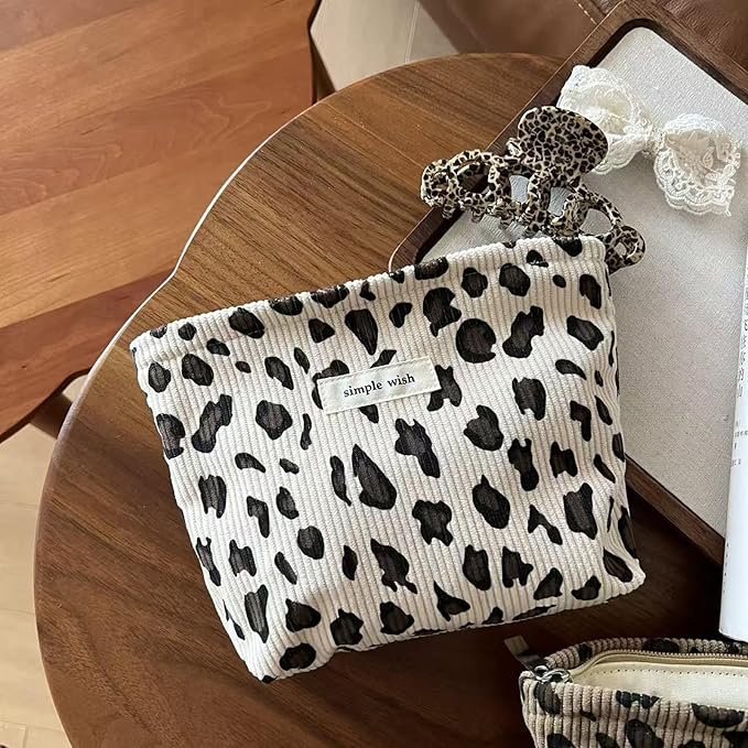 Wudygirl Makeup Bag Travel Cosmetic Bag for Women Small Makeup Pouch with Handle Zipper Cosmetic Pouch Handbag Aesthetic 8.3" x 5.9"(White Leopard)