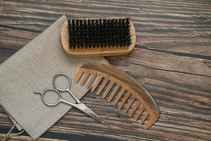 Louise Maelys Green Sandalwood Moon Comb For Curly Hair Wide Tooth Comb