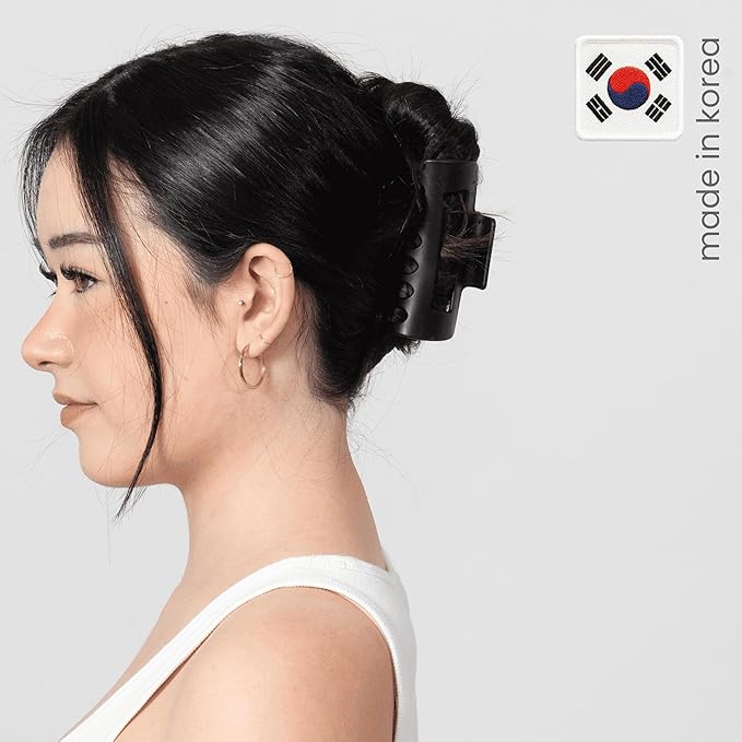 Mello Medium Hair Clip - Flexible Comfort Hair Claw for Women, Strong Hold for Thick & Thin Hair Styling, Durable Material, Matte Non-Slip Finish, Made in Korea, Patent Pending (Black, Medium)