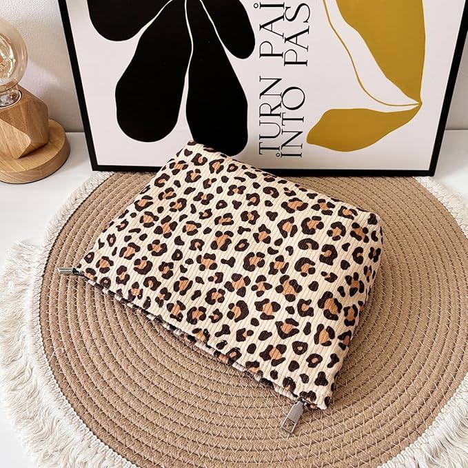itgowisa Leopard Print Corduroy Makeup Bag, Travel Makeup Pouch for Purse