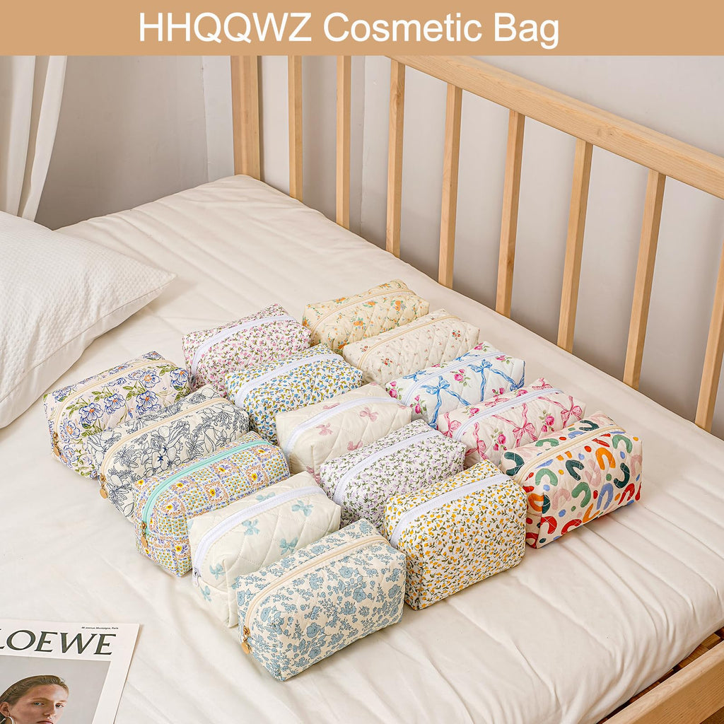 HHQQWZ Makeup Bag Travel Cosmetic Bag for Women Girls, Zipper Make Up Pouch, Floral Flowers Toiletry Organizer Makeup, Portable Storage Cosmetic Travel Cloth Bag (Pink+White Small Flower)