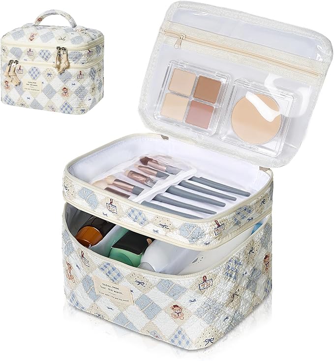 Gosect Makeup Bag, Portable Travel Make up Bag, Large Capacity Quilted Cosmetic Organizer Bag, Cute Floral Toiletry Bag for Women Girls (Bear Pattern)