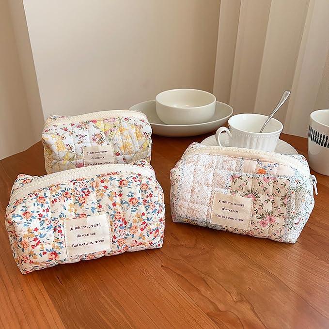 Floral Small Makeup Bag for Purse, Quilted Cotton Cosmetic Bag with Zipper, Mini Makeup Pouch for Travel, Handbag, Backpack, Skin Care Samples (Beige Floral-S)
