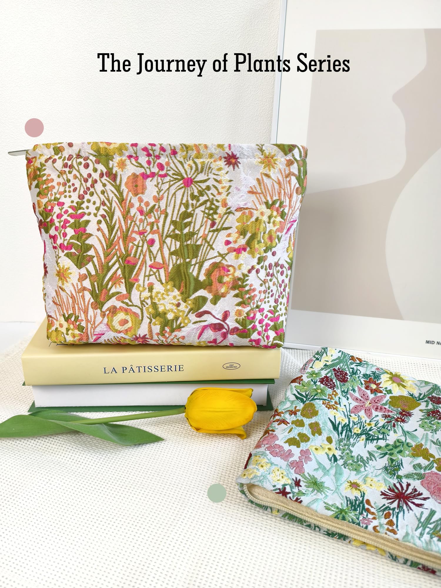 STARDW Aesthetic Floral Makeup Bag Cute Small Cosmetic Bags for Women Girls, Travel Toiletry Bag Large Capacity Zipper Makeup Pouch, Purse Organizer Pouches