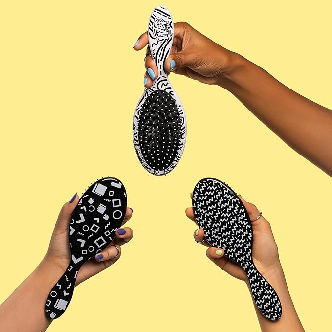 Wet Brush Original Detangler Hair Brush, Hipster Doodle, Ultra-Soft IntelliFlex Bristles, Detangling Bristles Glide Through Tangles (Wet & Dry Hair), Women & Men (Pack of 1)