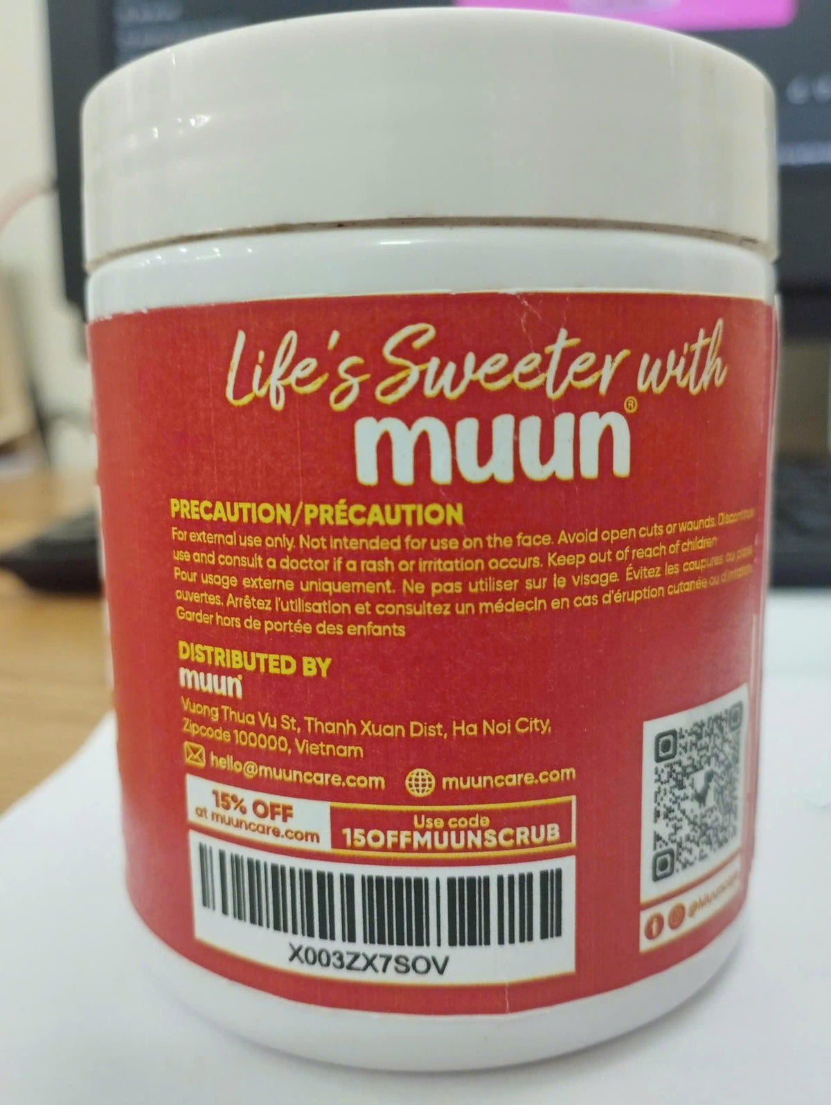 Muun Bikini Area Exfoliator Body Scrub Kojic Acid AHA BHA Ingrown Hair