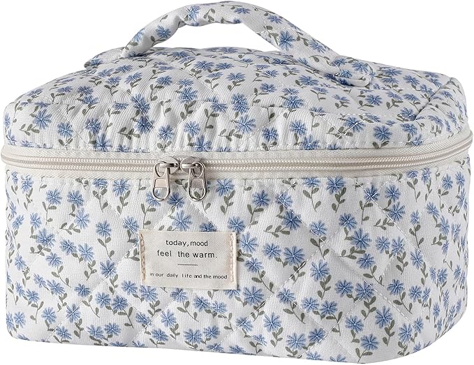 uekeboag Large Travel Quilted Makeup Bag for Women, Floral Cotton Cosmetic Bag, Coquette Aesthetic Floral Toiletry Organizer Bag(Little Blue Flower