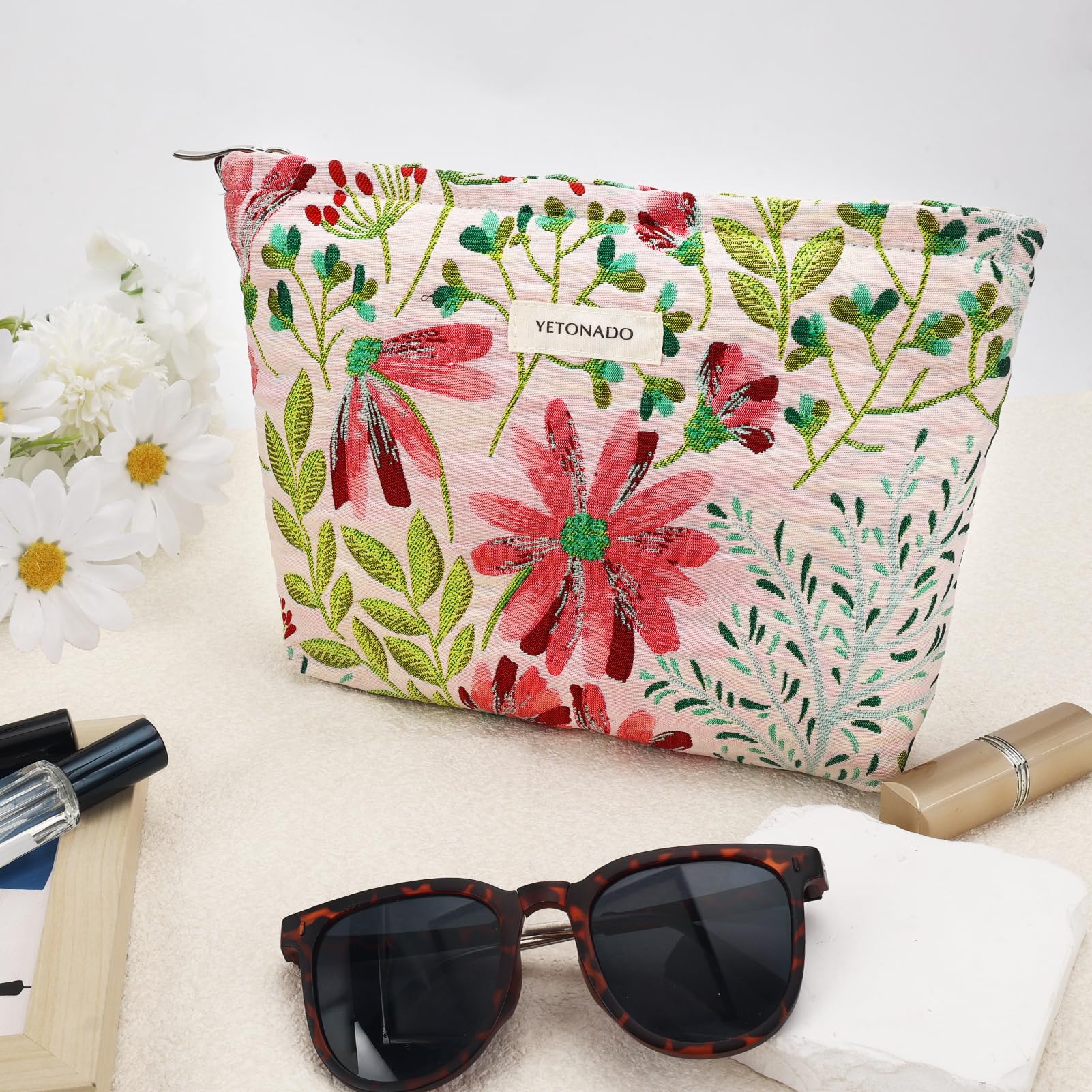 ZLFSRQ Floral Makeup Bag for Women Cute Cosmetic Bag Large Capacity Cosmetic Pouch Embroidery Vintage Zipper Makeup Pouch for Purse Portable Travel Toiletry Bags Aesthetic Skincare Storage Organizer