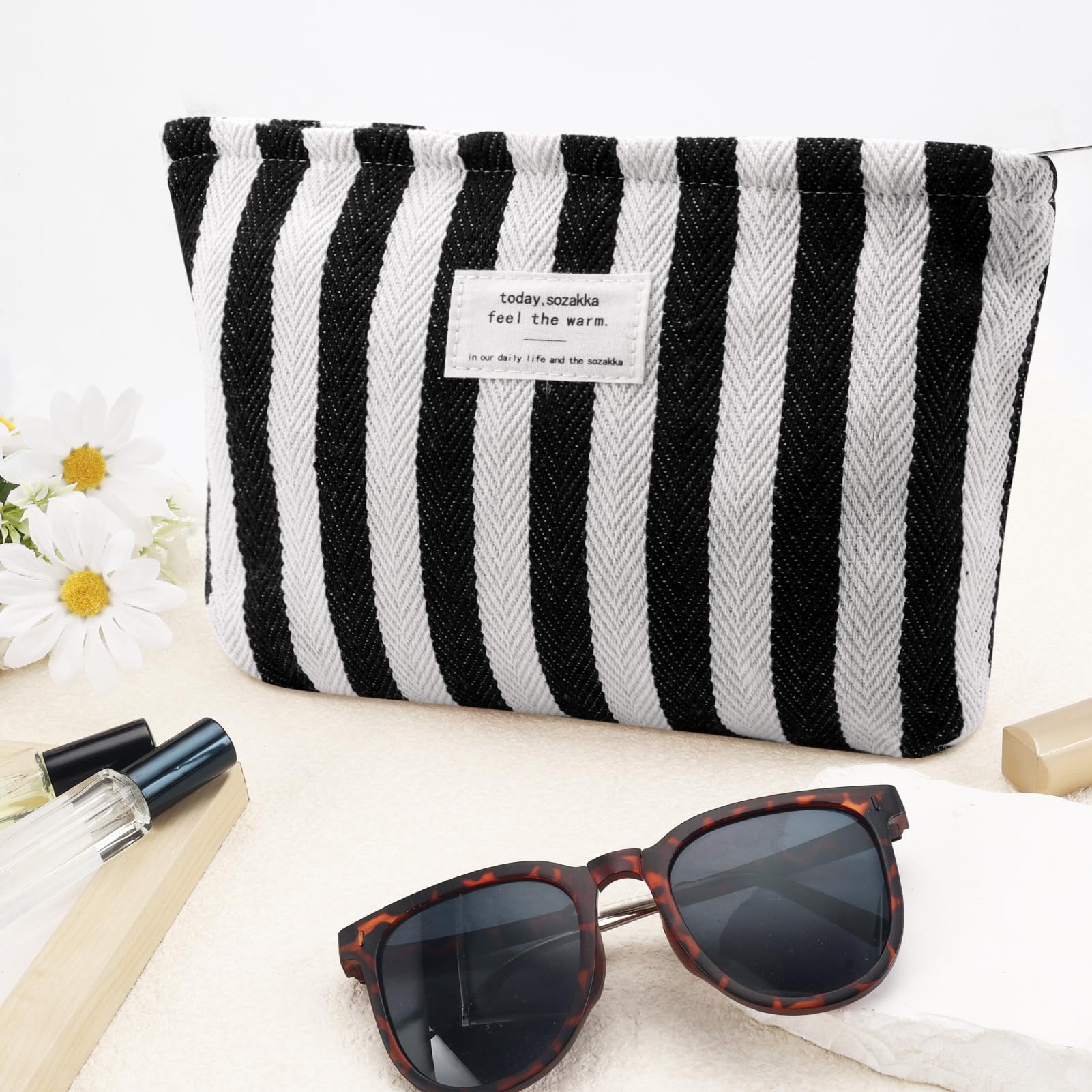 ZLFSRQ Striped Makeup Bag Large Canvas Travel Makeup Bag for Women Cosmetic Pouch Cute Black Striped Make Up Pouch for Purse Y2k Aesthetic Trendy Zippered Toiletry Bags Gift Skincare Storage Organizer