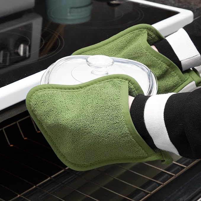 RITZ Terry Pocket Mitt & Hot Pad: Unparalleled Heat Resistant, Durable 100% Cotton – Ergonomically Designed for Optimal Grip – Easy-Care Machine Washable – 2-Pack, Cactus