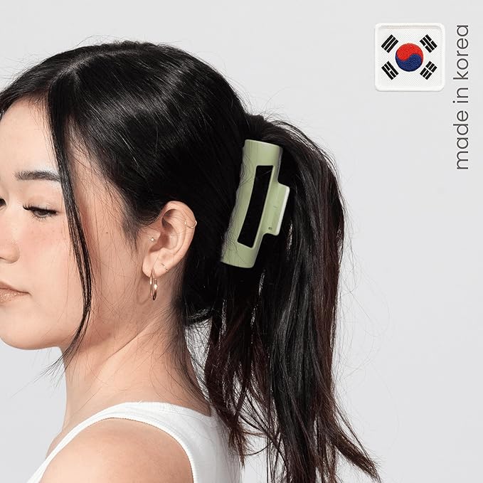 Mello Medium Hair Clip - Flexible Comfort Hair Claw for Women, Strong Hold for Thick & Thin Hair Styling, Durable Material, Matte Non-Slip Finish, Made in Korea, Patent Pending (Green, Medium)