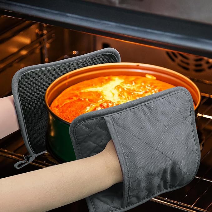 YEKOO 2Pcs Cotton and Neoprene Oven Pads Pot Holders with Pocket 8"x8.5" Dual-Function Hot Pad Set for Finger Hand Wrist Protection Heat Resistant to 428°F,Gray