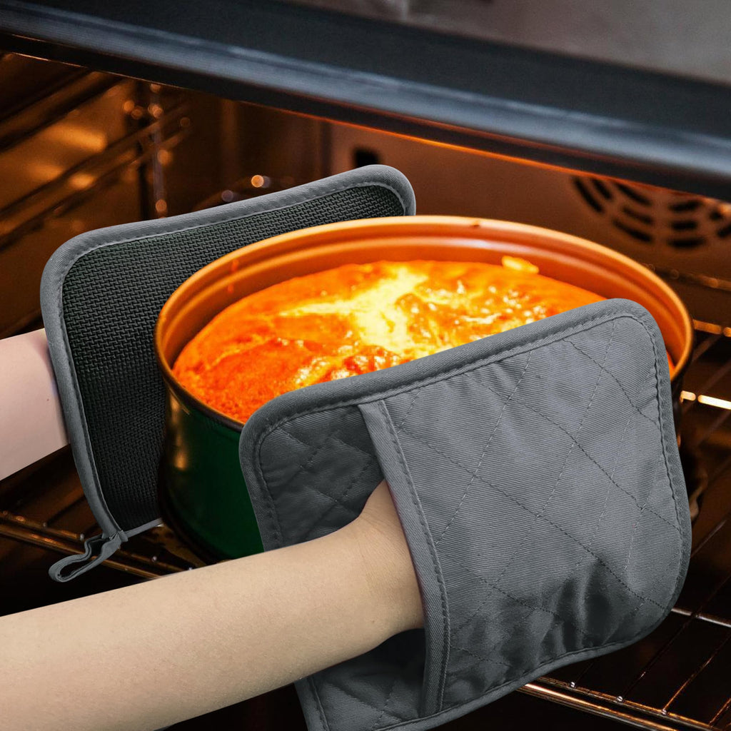 YEKOO 2Pcs Cotton and Neoprene Oven Pads Pot Holders with Pocket 8"x8.5" Dual-Function Hot Pad Set for Finger Hand Wrist Protection Heat Resistant to 428°F,Gray
