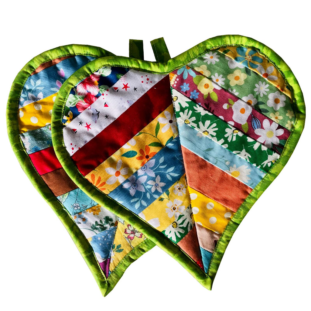 Pot Holders for Kitchen Hot Pads 100% Cotton for BBQ/Cooking/Baking/Grilling/Microwave/Barbecue (2PCS Loves)