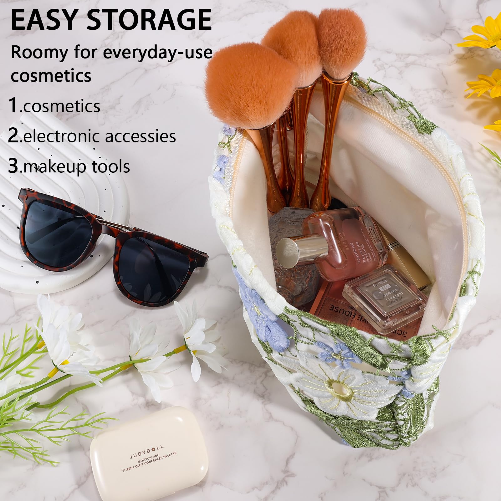 ZLFSRQ Lace Flower Makeup Bag Travel Cute Floral Cosmetic Bags for Women Large Toiletry Pouch Zipper Cosmetic Pouch for Purse Aesthetic Make up Organizer Bag Portable Toiletry Bags