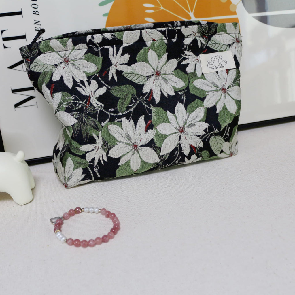 HAPPYHEIDI Large Makeup Bag Travel Cosmetic Pouch, White Florals