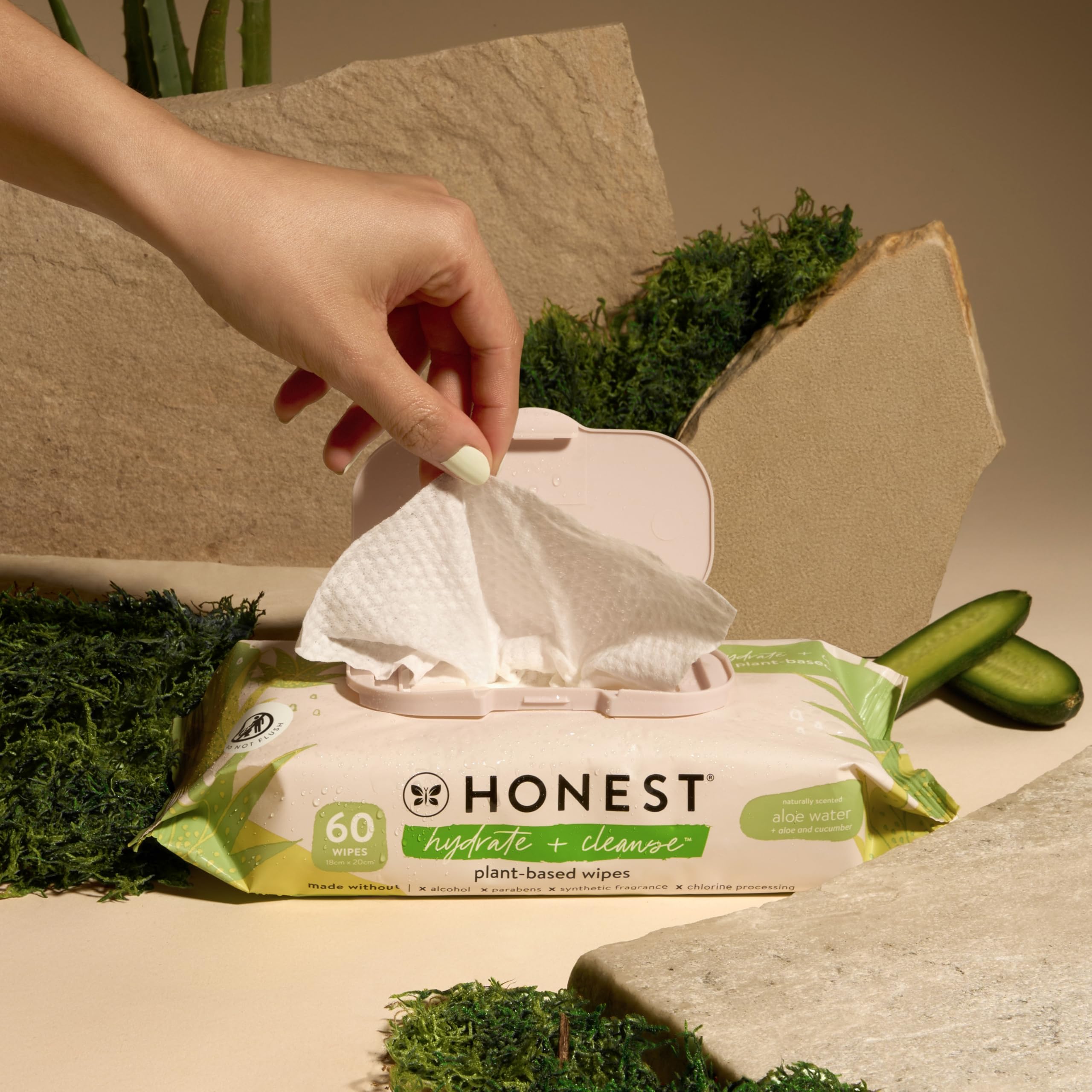 The Honest Company Hydrate and Cleanse Naturally Scented Wipes, Cleansing Multi-Tasking, 99% Water, Plant Based, Hypoallergenic, Aloe Cucumber, 60 Count