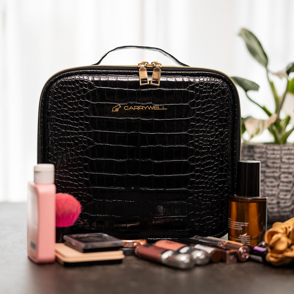 Carrywell Makeup Bag Travel Case, Not-Made In China, Hard Train Case for Cosmetics, Portable Beauty Artists Organizer, Storage Box With Adjustable Dividers For Make Up and Brushes, Small Crocodile