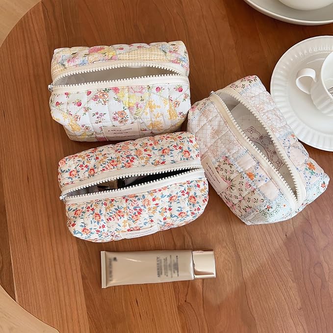 Floral Small Makeup Bag for Purse, Quilted Cotton Cosmetic Bag with Zipper, Mini Makeup Pouch for Travel, Handbag, Backpack, Skin Care Samples (Beige Floral-S)