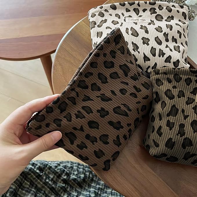 Wudygirl Makeup Bag Travel Cosmetic Bag for Women Small Makeup Pouch with Handle Zipper Cosmetic Pouch Handbag Aesthetic 8.3" x 5.9"(Brown Leopard)