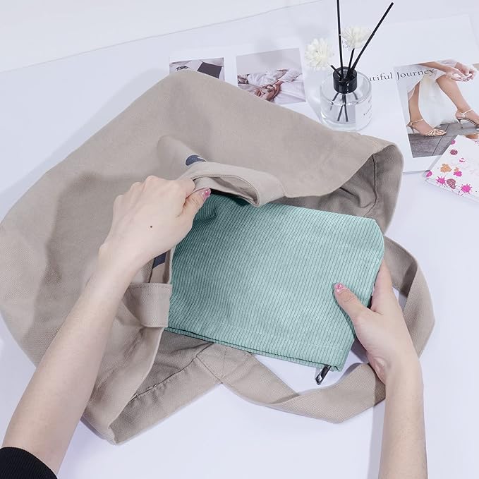 MAANGE Small Makeup Bag For Purse, Travel Cosmetic Bag Makeup Pouch Corduroy Portable Versatile Zipper Pouch For Women (GREEN)