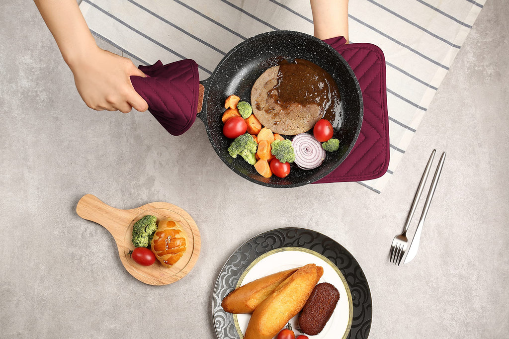 VEIKERY Oven Pot Holder with Pocket Cotton Heat Resistant Coaster Potholder Kitchen Hot Pad Oven Mitts for Cooking Square 7"x9"Set of 5 (Burgundy red, 5)