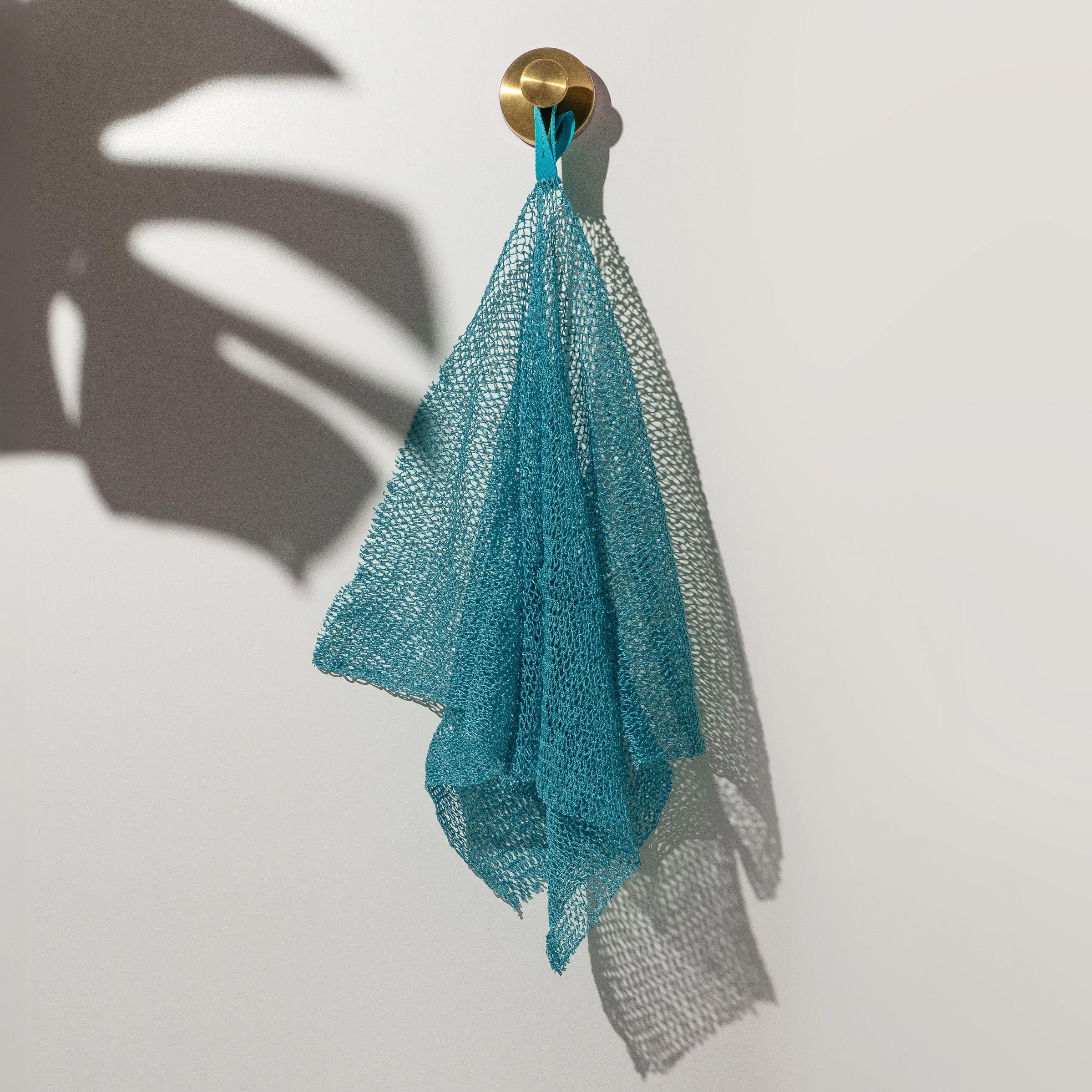 EcoTools Exfoliating Bath Net, Inspired By African Net Sponge, Exfoliates & Cleanses Whole Body, Flexible & Reusable, Eco-Friendly Body Scrubber, Vegan & Cruelty-Free, 1 Count