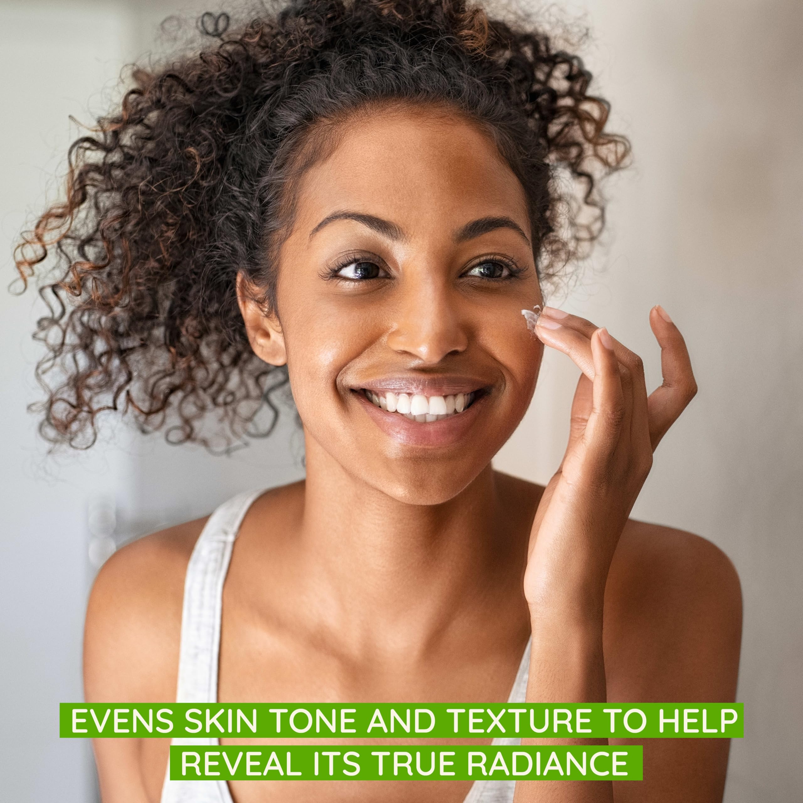 Aveeno Positively Radiant Clear Complexion Face Moisturizer, Acne Facial Lotion with Soy and Salicylic Acid for Oily Skin, Hypoallergenic Formula, Paraben-Free, Non-Comedogenic, Pump, 4 Fl Oz