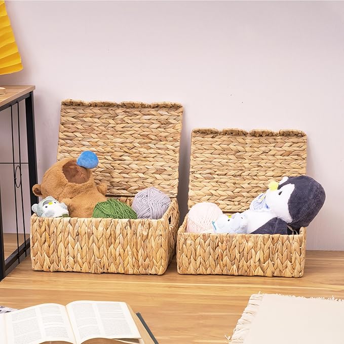Set of 2 Scalloped Edge Wicker Basket with Lids, Rectangle Wicker Storage Basket with Built-in Handles, Multipurpose Organizer Rattan Display Boxes for Shelf, Nursery Room