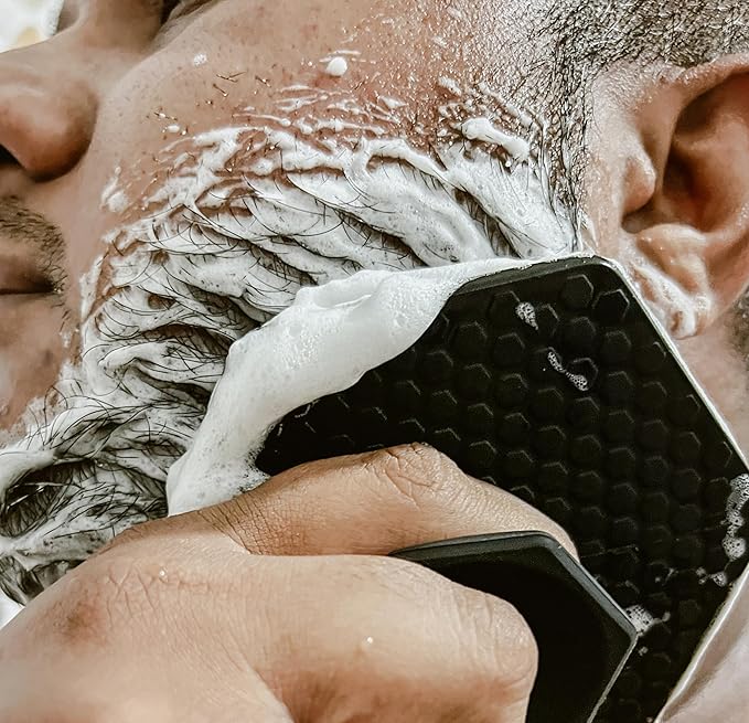 The BEARD BLACK Silicone Beard Scrubber - Deep Cleansing Beard Brush for Men - Manual Exfoliating Face Scrubber for Beardruff & Flake Removal - Soft Touch Grooming Tool for Shower & Travel