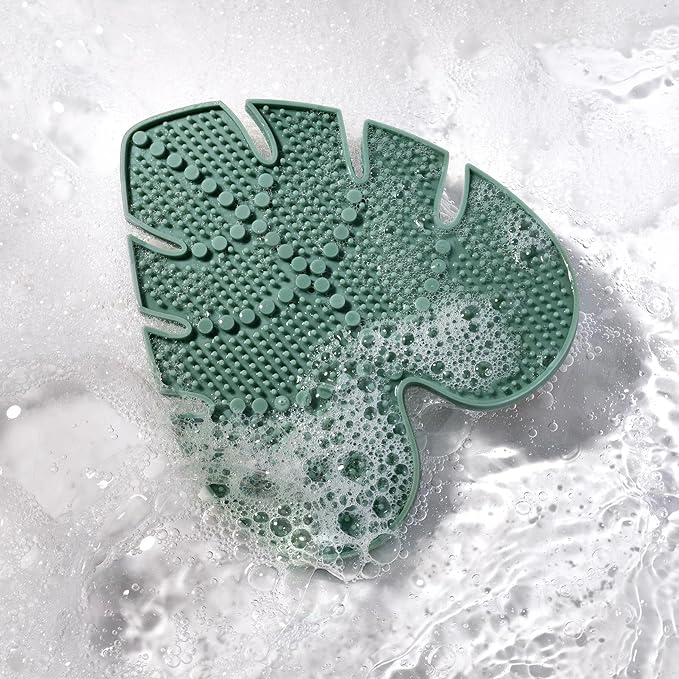 EcoTools Makeup Brush Cleansing Pad, Brush Cleaner Mat for Deep Cleaning Tools, Use with Shampoo, 100% Silicone, Easy to Clean, Features Suction Cup for Usage, Cruelty-Free, 1 Count